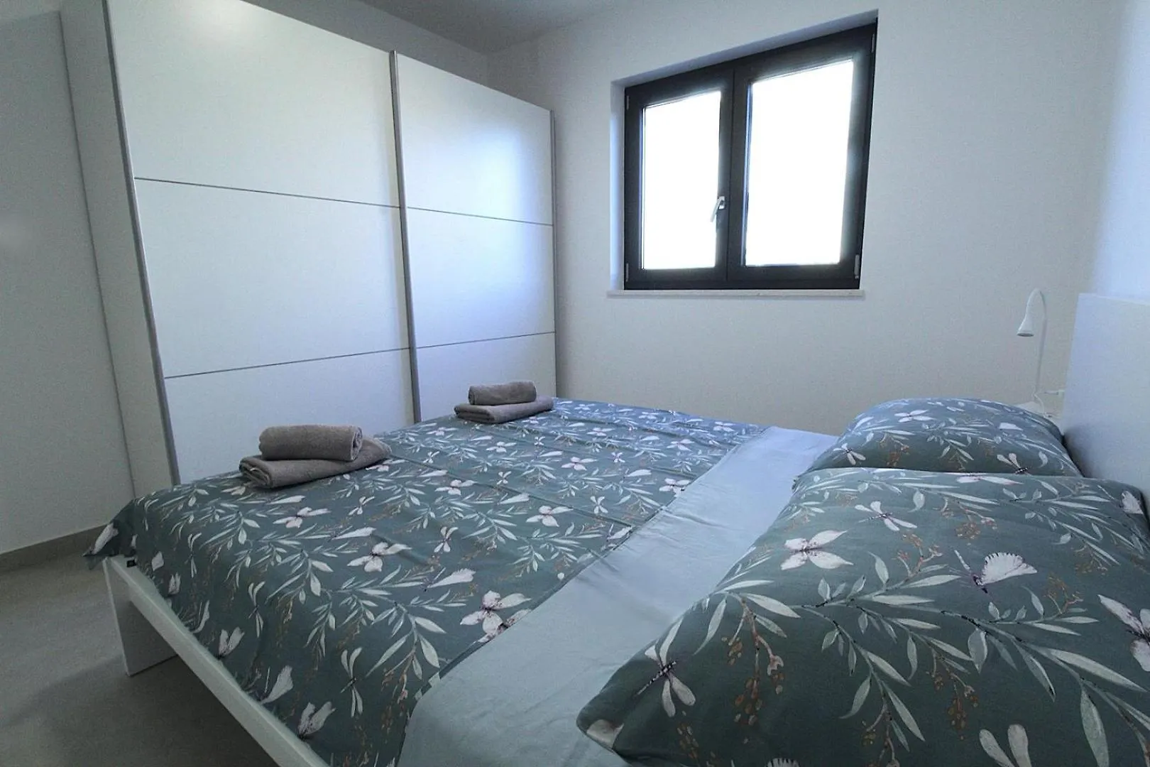 Guest house Residence Frank Zambratija