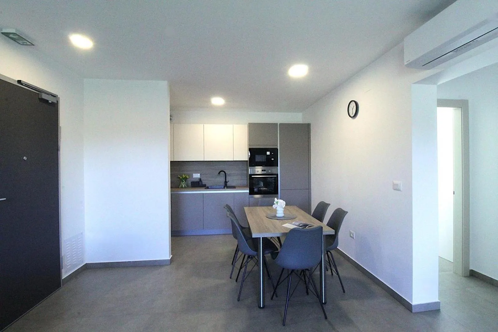 Guest house Residence Frank Zambratija  Croatia