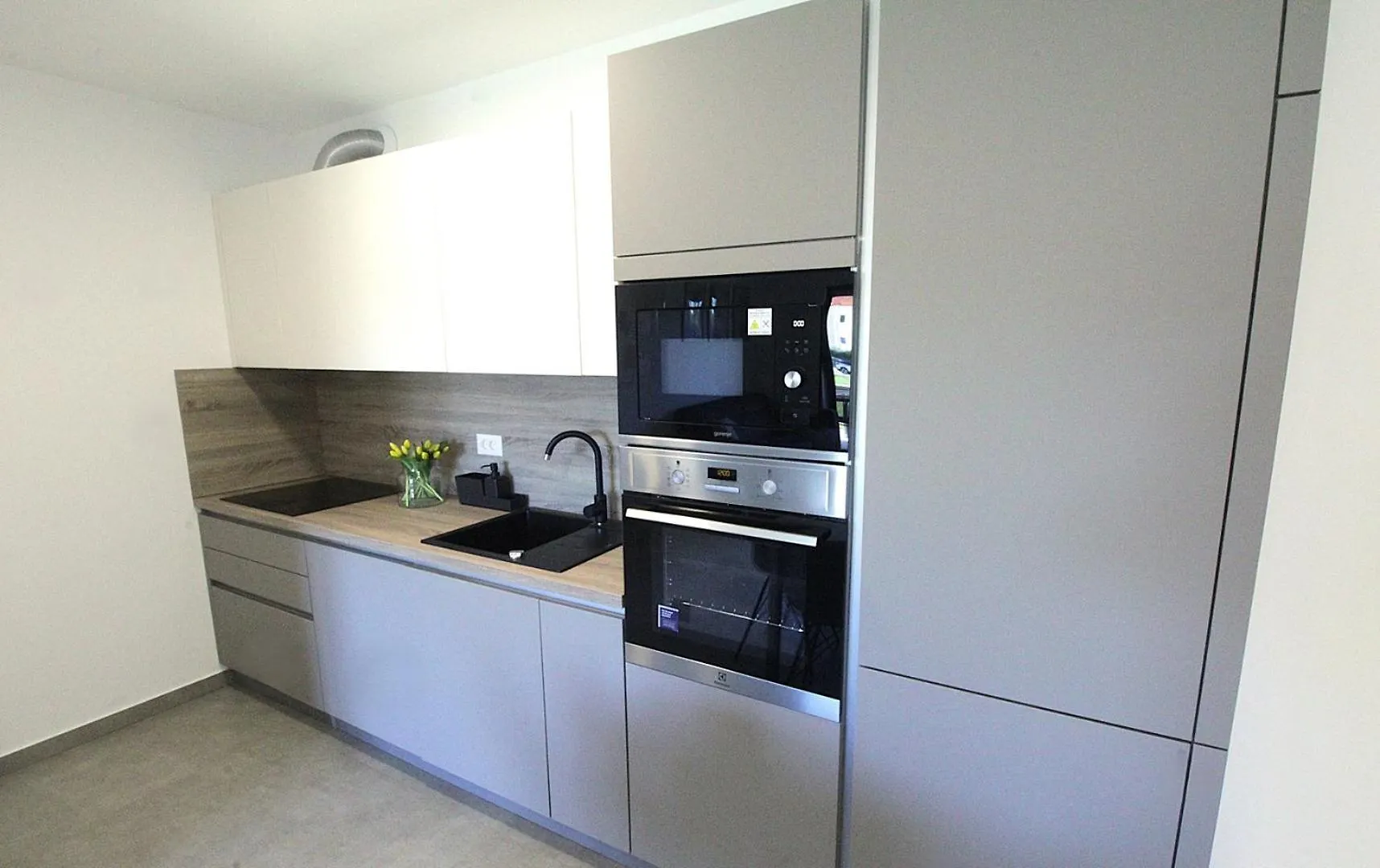 Guest house Residence Frank Zambratija