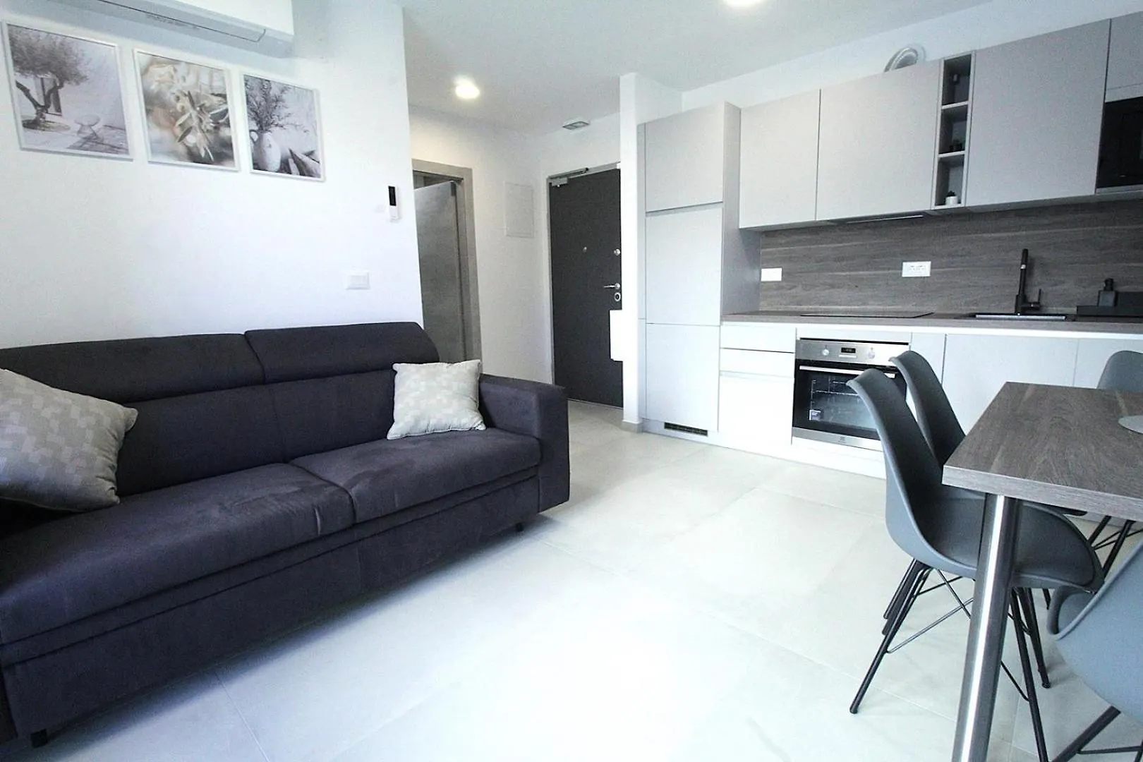 Residence Frank Zambratija  Zambratija (Istria)