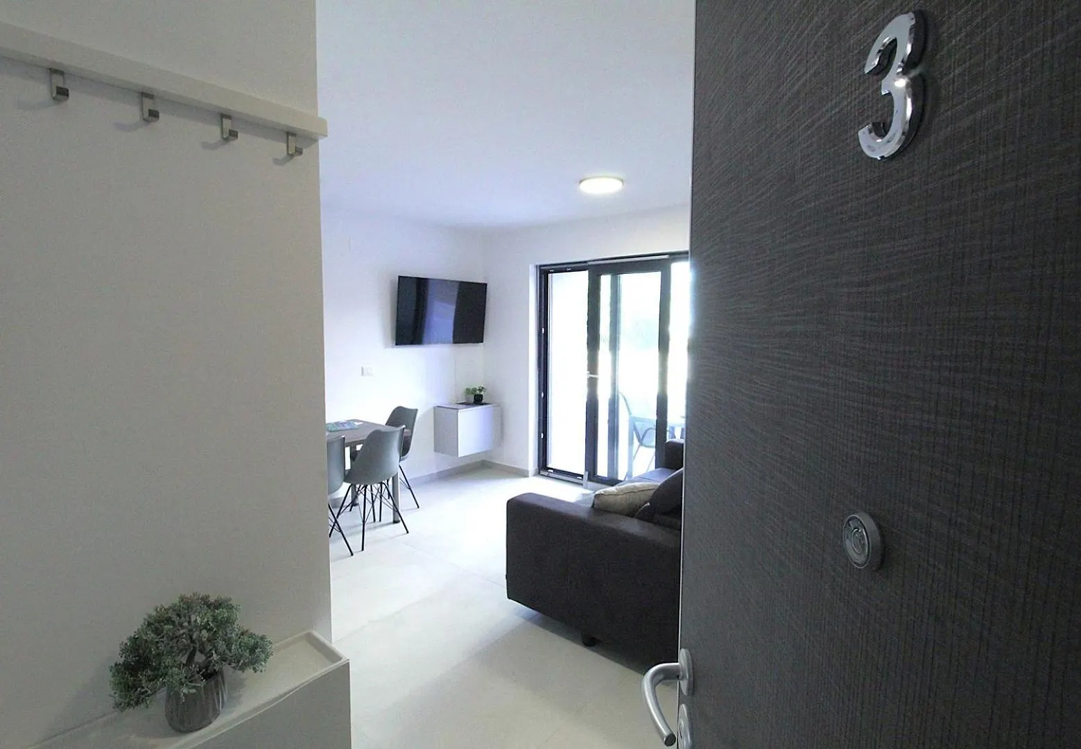 Residence Frank Zambratija