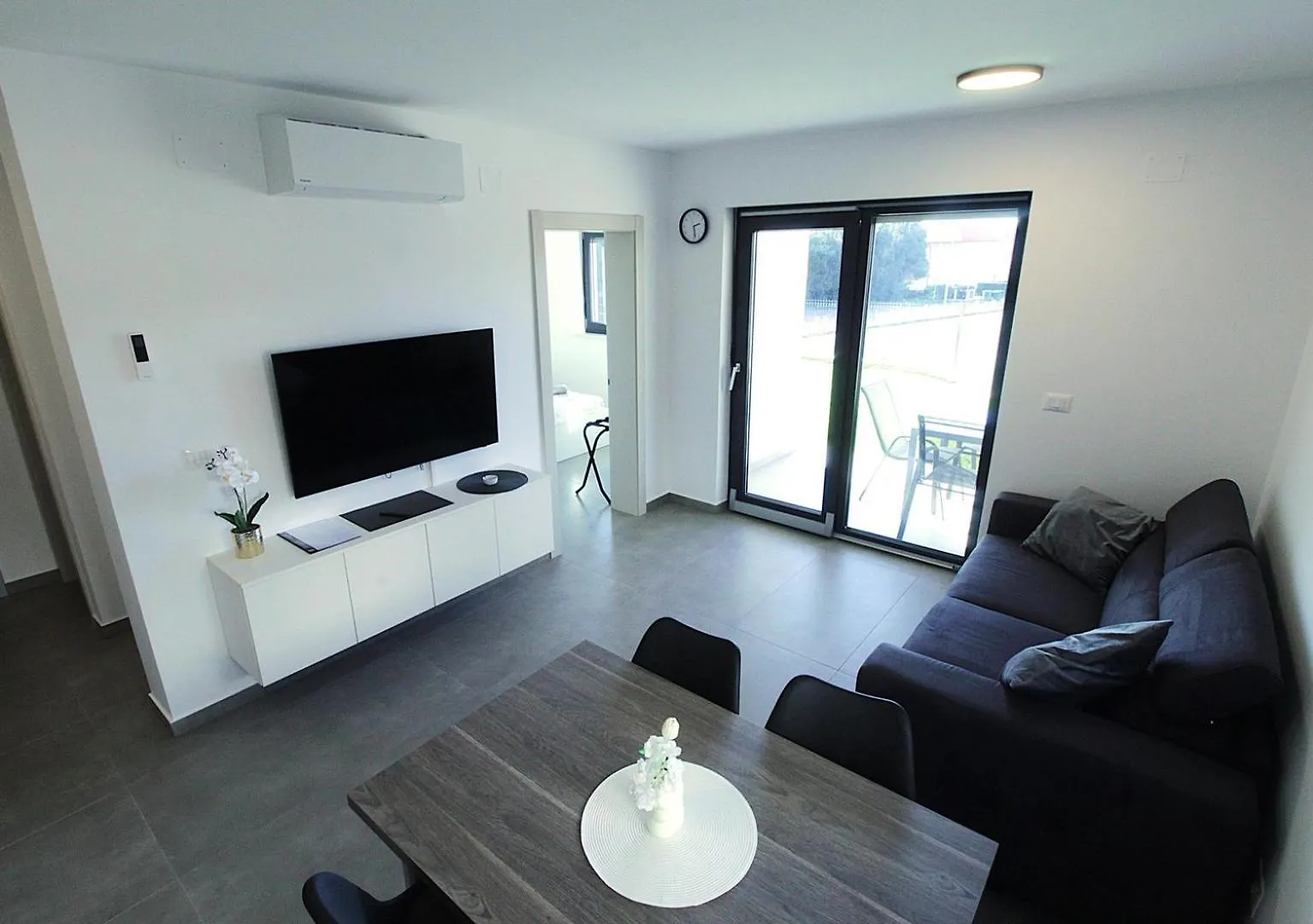 Residence Frank Zambratija  Croatia