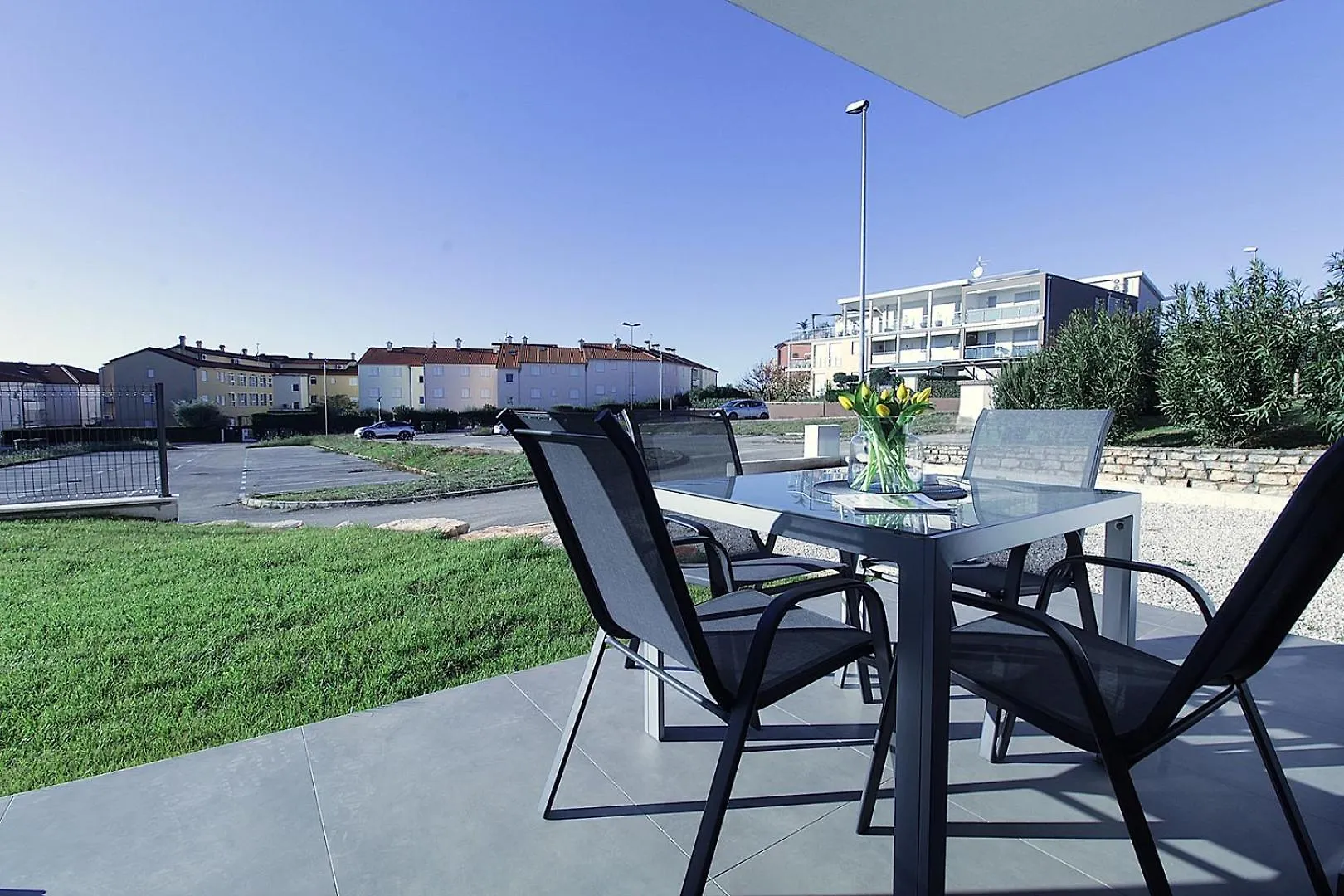 Guest house Residence Frank Zambratija